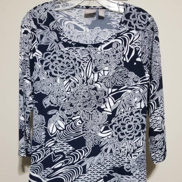 Chicos Women's Tunic Top Asymmetrical Floral Navy Casual Business Dressy - Picture 1 of 7